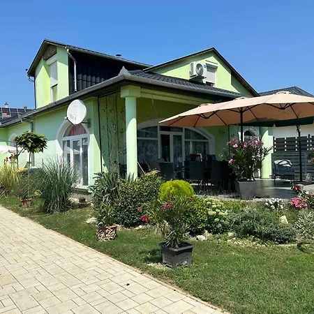 Kwatera prywatna Rena Vendeghaz