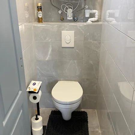 Δωμάτια σε οικογενειακή κατοικία Rena Vendeghaz Nagykanizsa