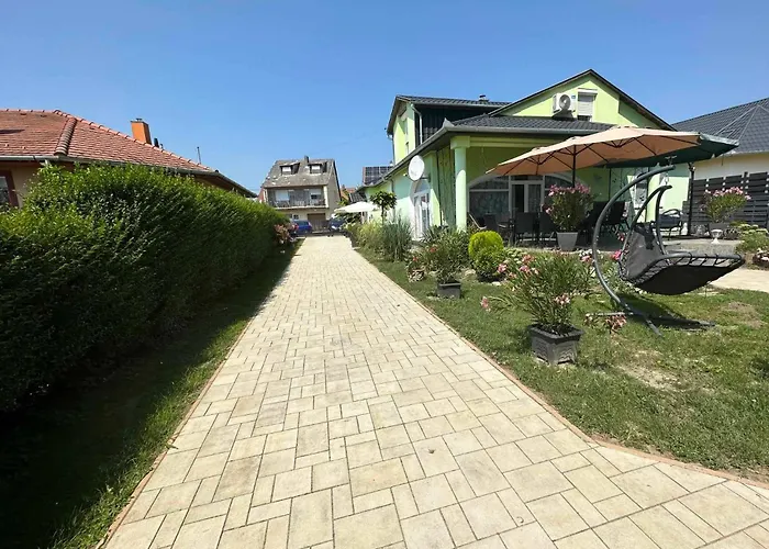 Rena Alloggio in famiglia Nagykanizsa