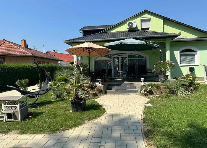 Rena Alloggio in famiglia *